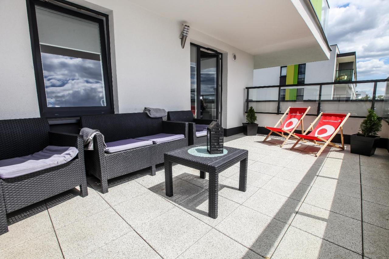 First -- Green Zoliborz Apartment 1 Варшава Экстерьер фото