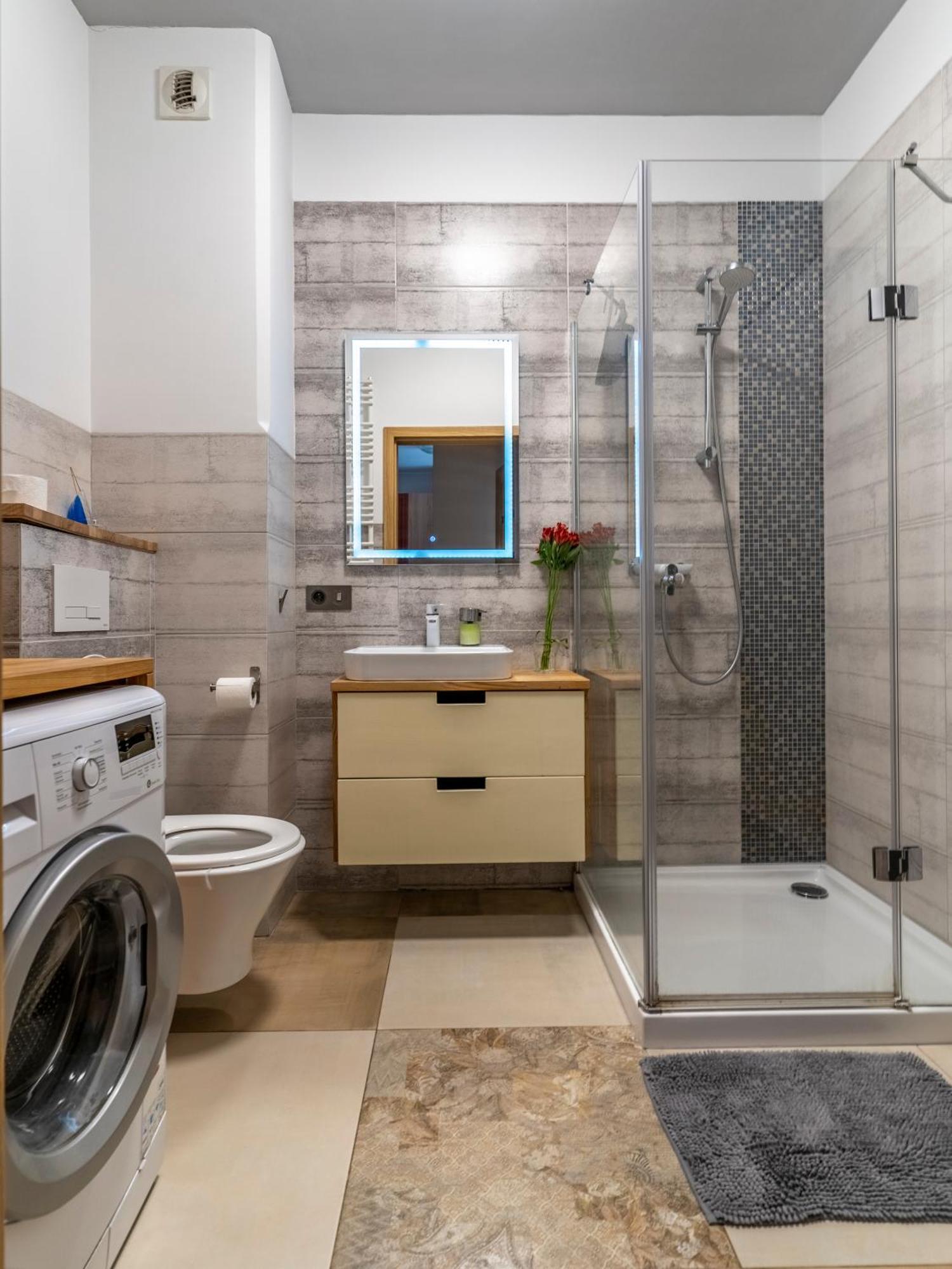 First -- Green Zoliborz Apartment 1 Варшава Номер фото